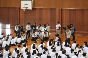 体育館に掲げられた建水幕